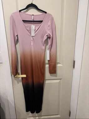Women's Ombre Henley Maxi Dress - Pink to Brown